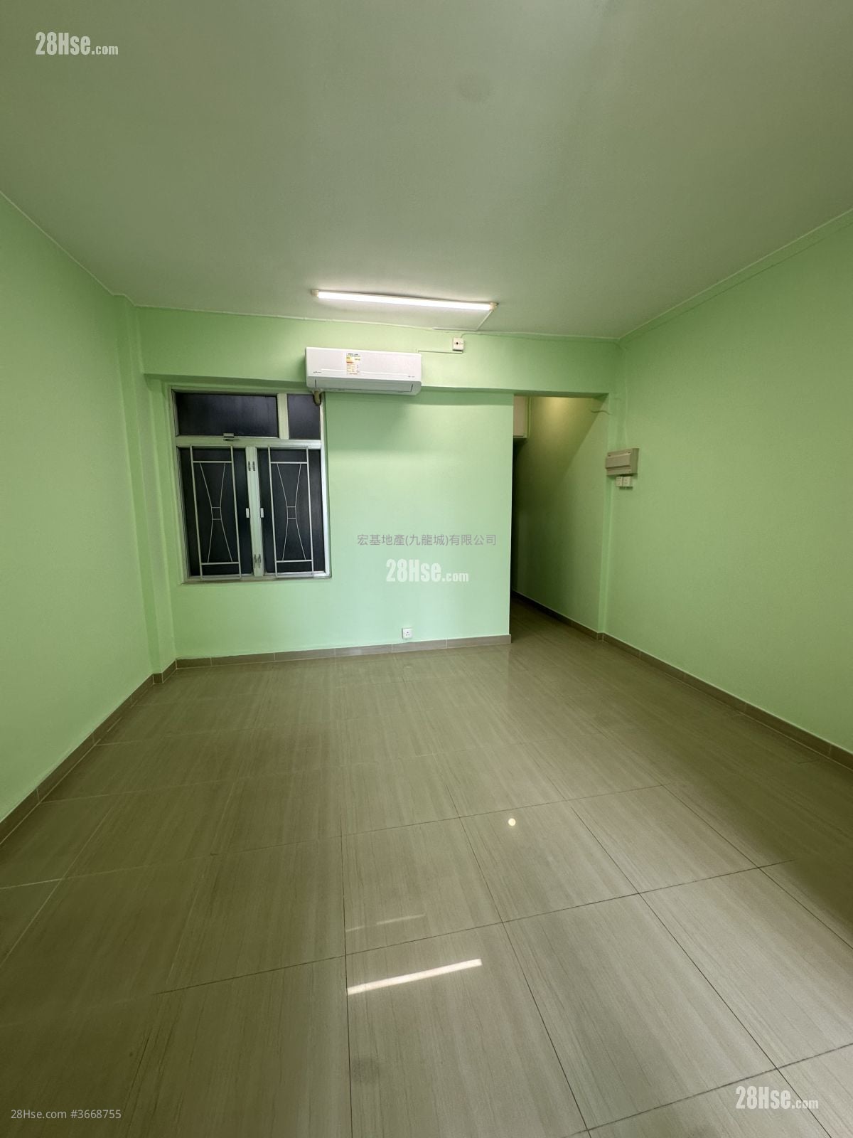 唐樓 租盤 2 房 , 1 浴室 420 平方呎