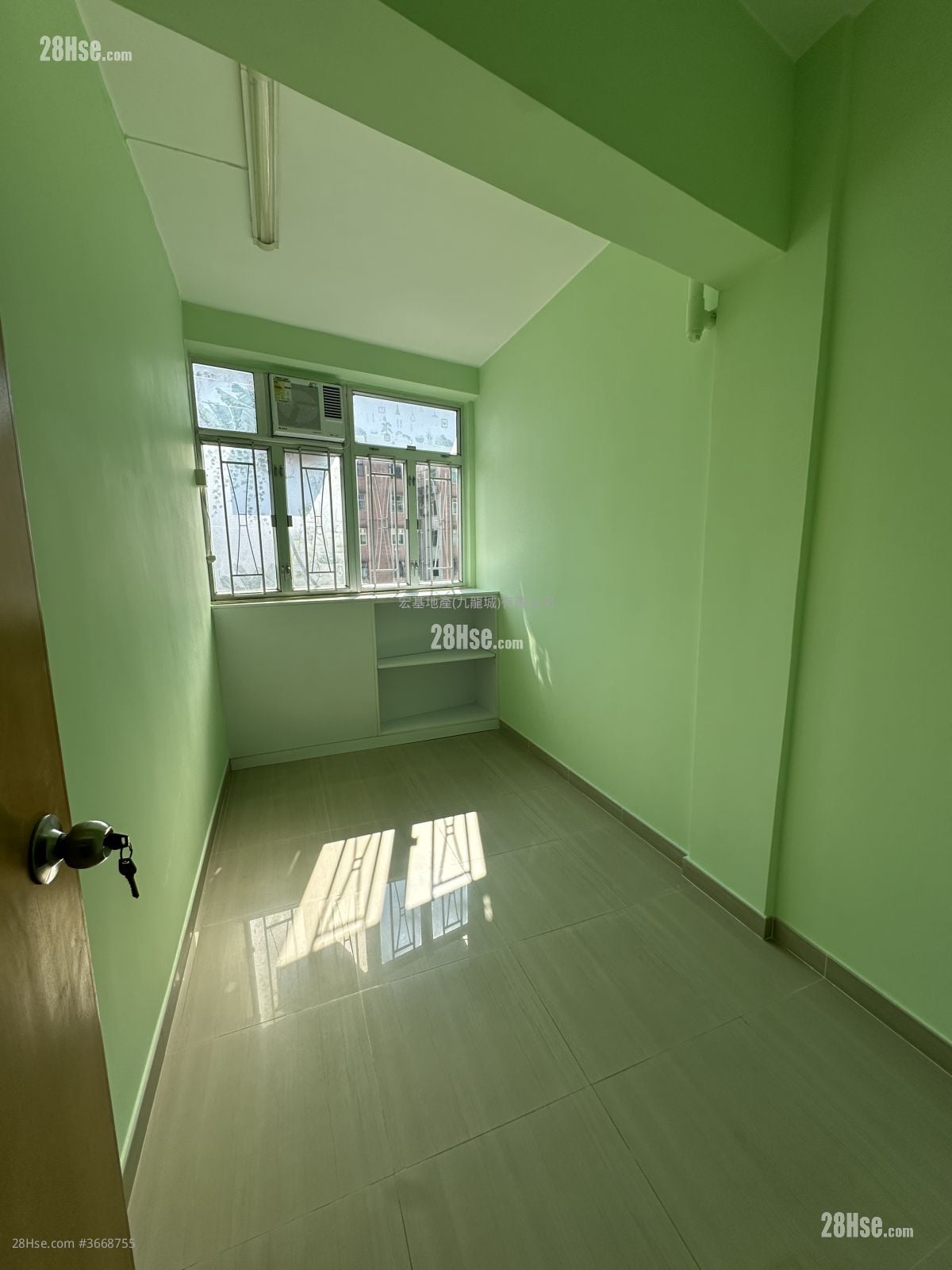 唐樓 租盤 2 房 , 1 浴室 420 平方呎