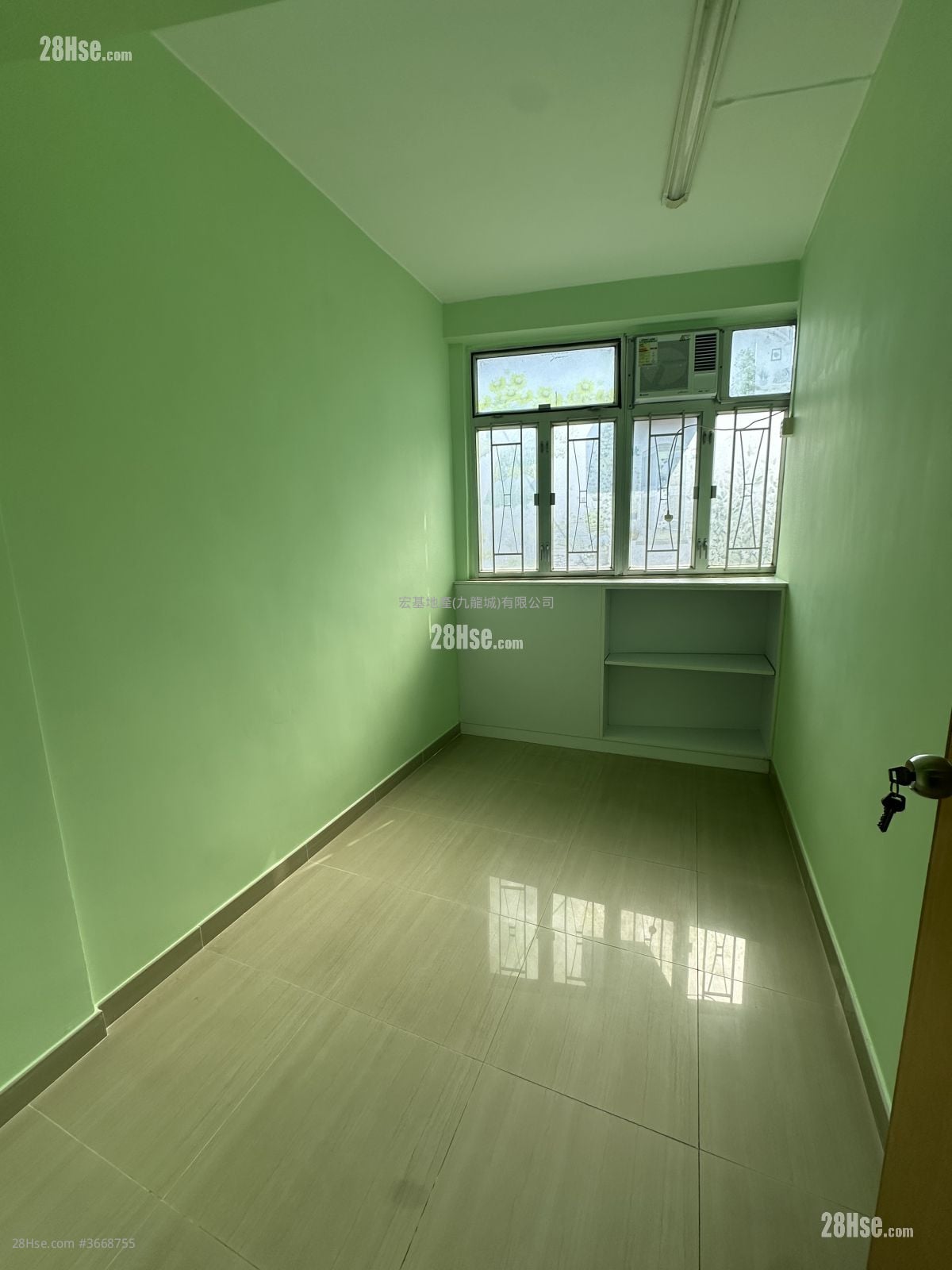 唐樓 租盤 2 房 , 1 浴室 420 平方呎