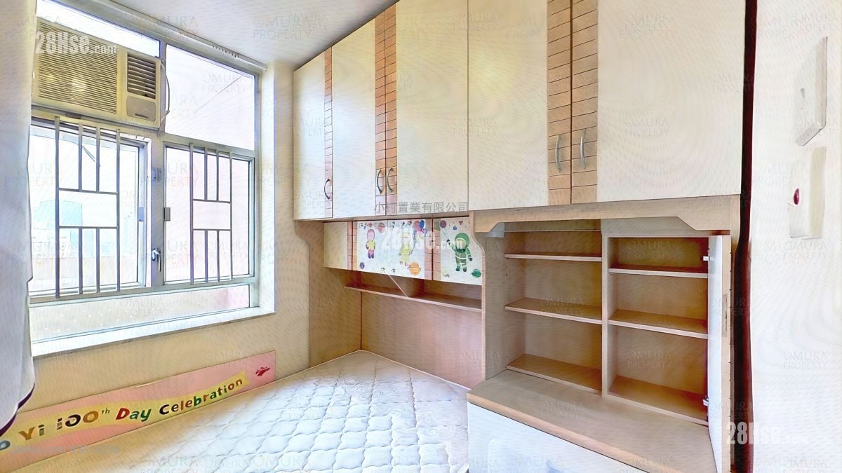 睡房 2: 龙蟠苑 售盘 2 房 , 1 浴室 383 平方尺