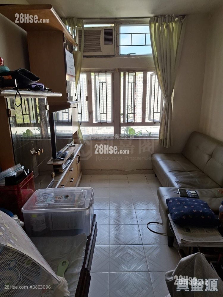 King Ming Court Sell 3 Bedrooms , 1 Bathroom 554 ft²