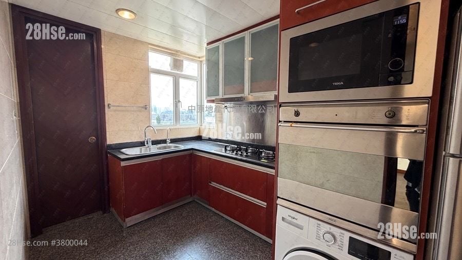 One Beacon Hill Rental 3 Bedrooms , 3 Bathrooms 1,142 ft²