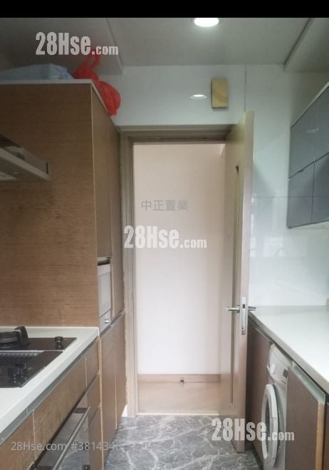 The Latitude Rental 4 Bedrooms , 3 Bathrooms 1,034 ft²