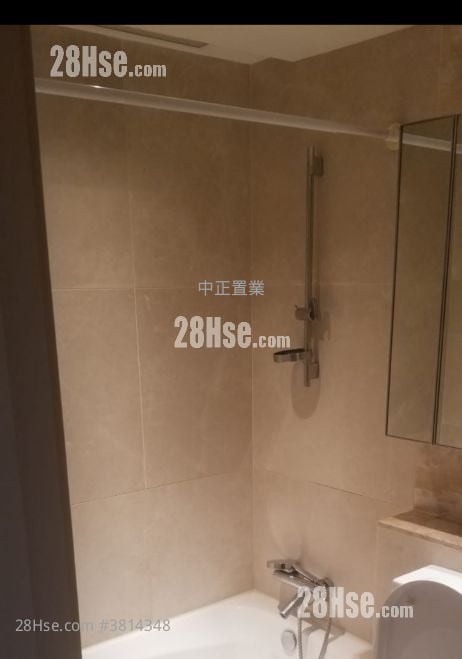 The Latitude Rental 4 Bedrooms , 3 Bathrooms 1,034 ft²