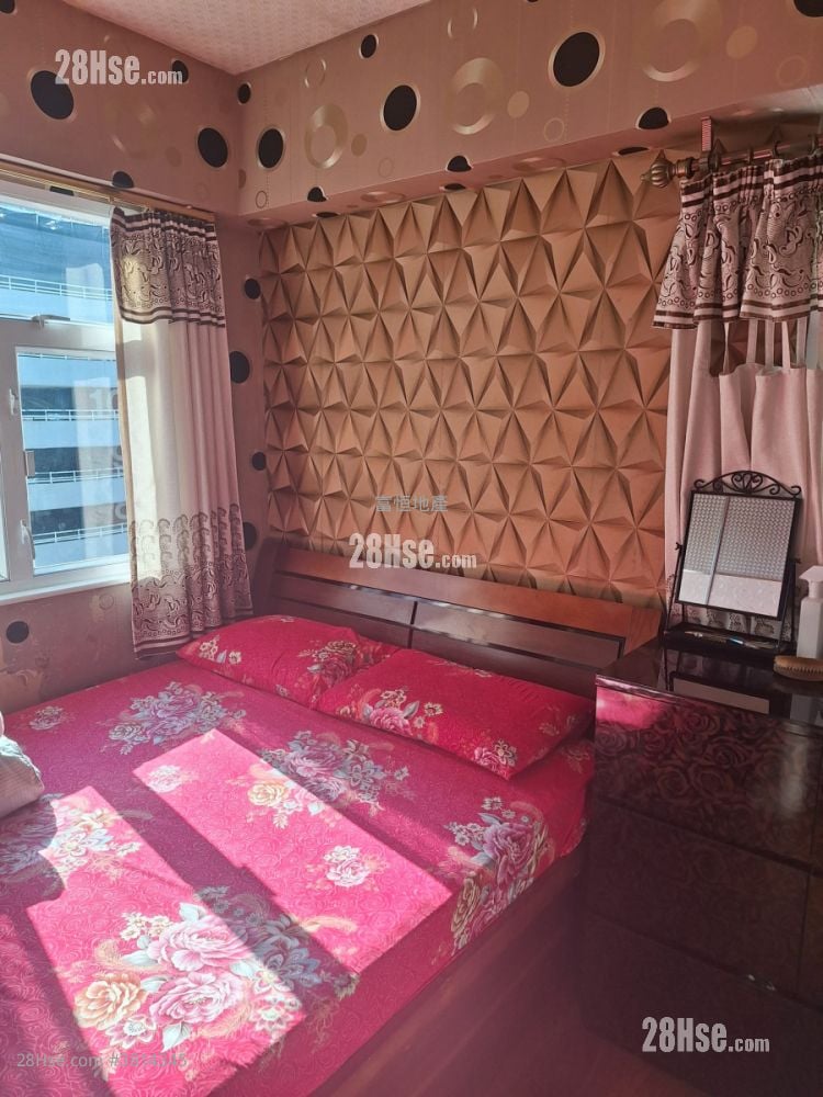 Whampoa Estate Sell 3 Bedrooms , 1 Bathroom 494 ft²