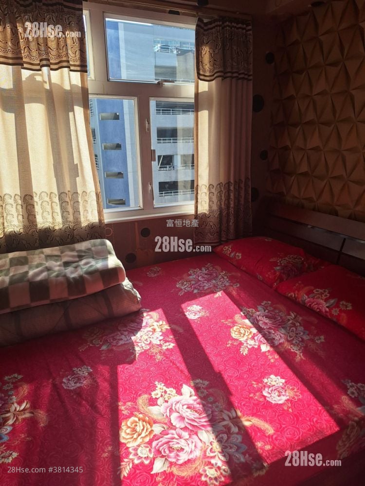 Whampoa Estate Sell 3 Bedrooms , 1 Bathroom 494 ft²