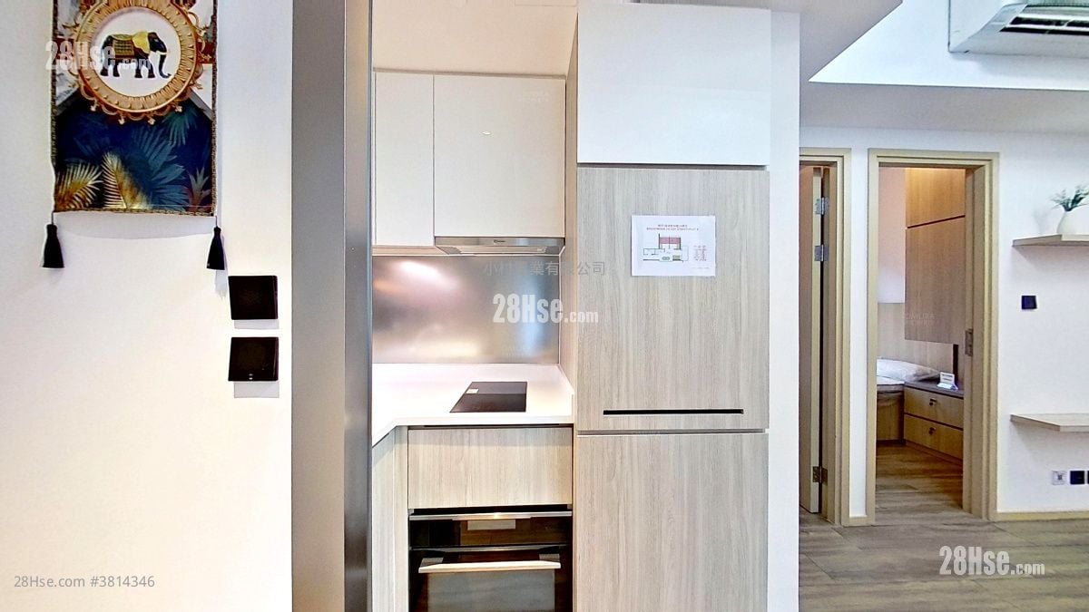 kitchen: Bright Moon Rental 2 Bedrooms , 1 Bathroom 404 ft²