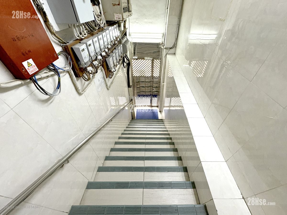 other: Foon Lok Building Rental 3 Bedrooms , 1 Bathroom 368 ft²