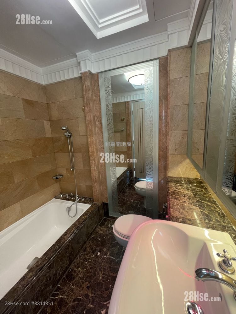 鹿茵山庄 售盘 3 房 , 2 浴室 1,105 平方尺