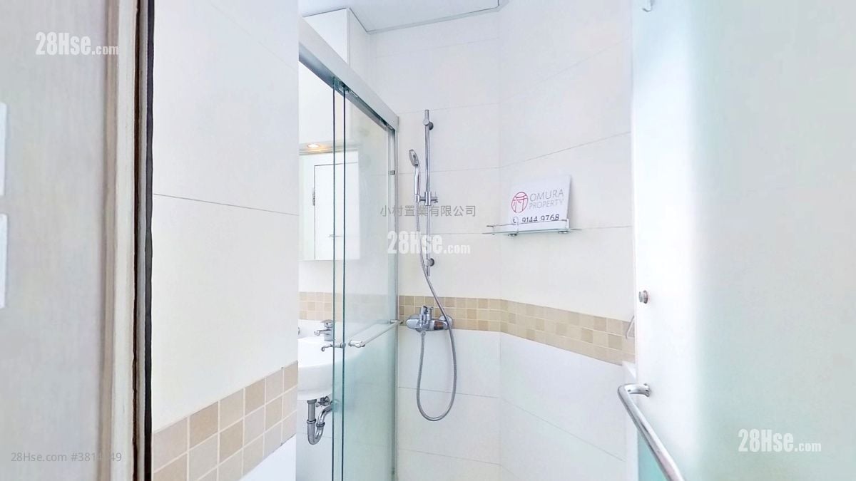 浴室: 精进国际豪庭 租盘 1 房 , 1 浴室 250 平方尺