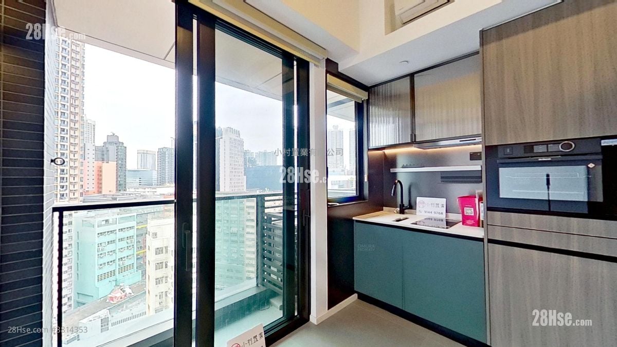 kitchen: Larchwood Sell 1 Bedroom , 1 Bathroom 203 ft²