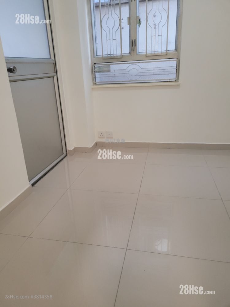 樂興大廈 租盤 2 房 , 1 浴室 383 平方呎