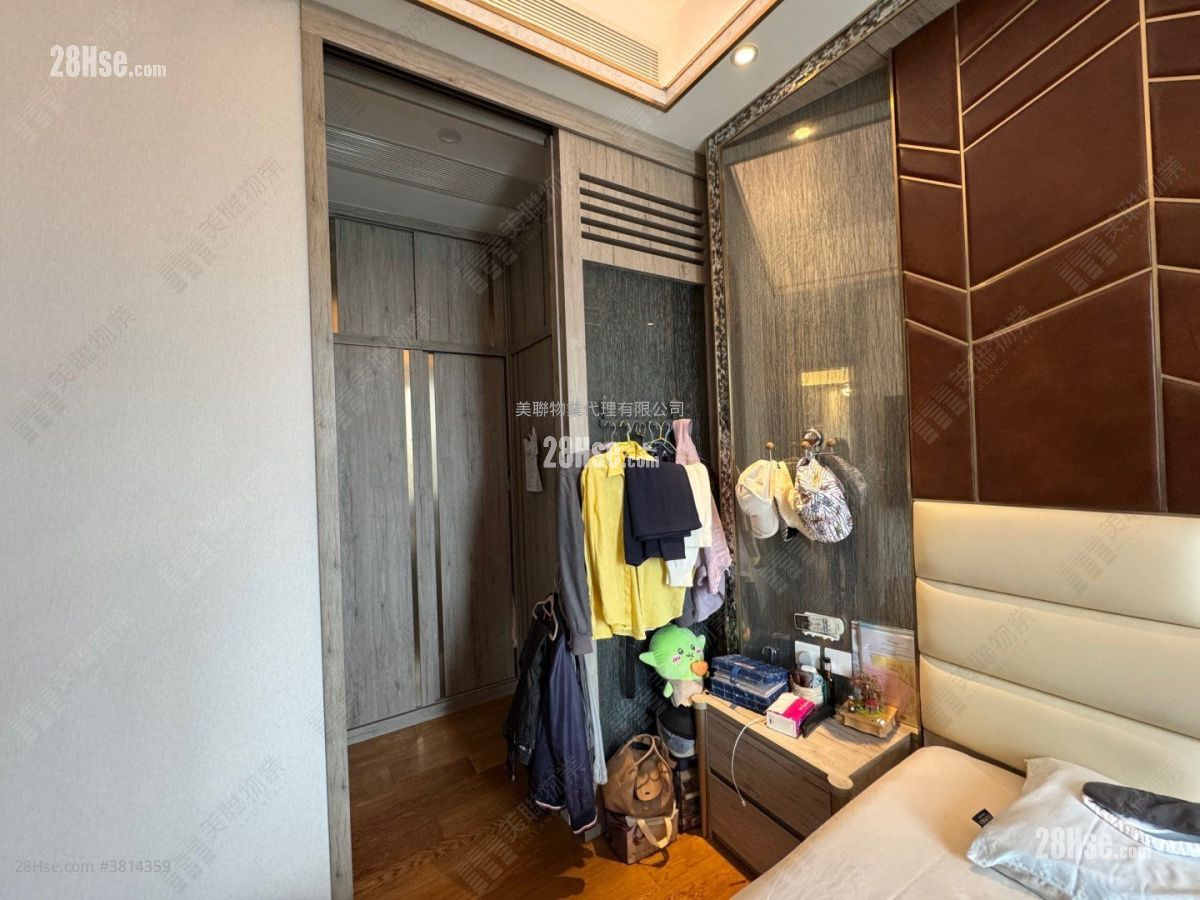 8 Lasalle Sell 3 Bedrooms , 2 Bathrooms 1,012 ft²