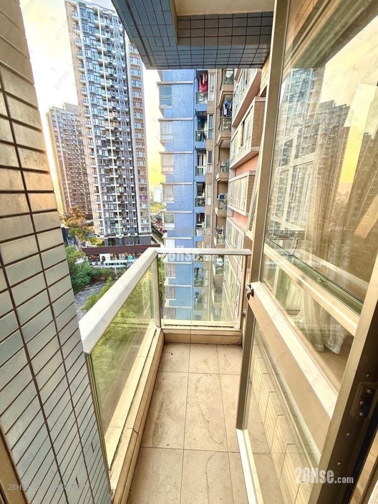 La Grove Sell 2 Bedrooms 481 ft²