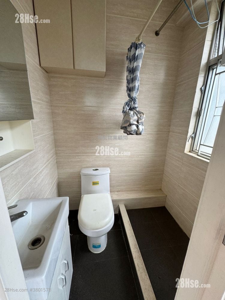 Wing Fu Building Sell Studio , 1 Bathroom 223 ft²