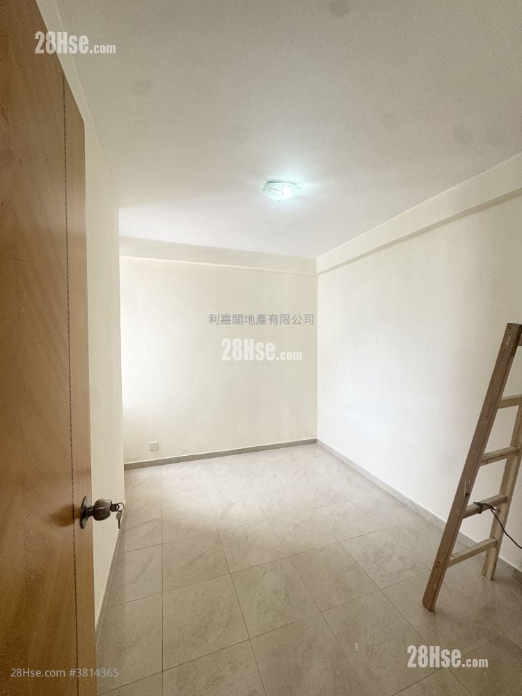 New Kwai Fong Gardens Rental 418 ft²