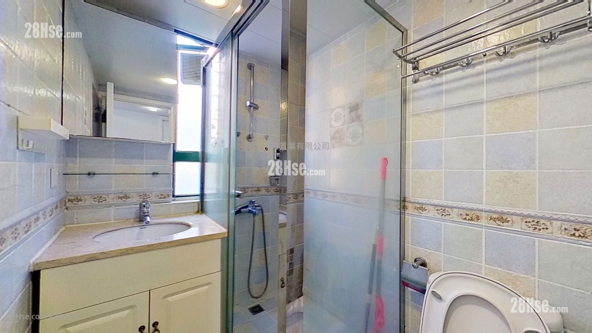 主人房: 金翠苑 租盘 3 房 , 2 浴室 661 平方尺