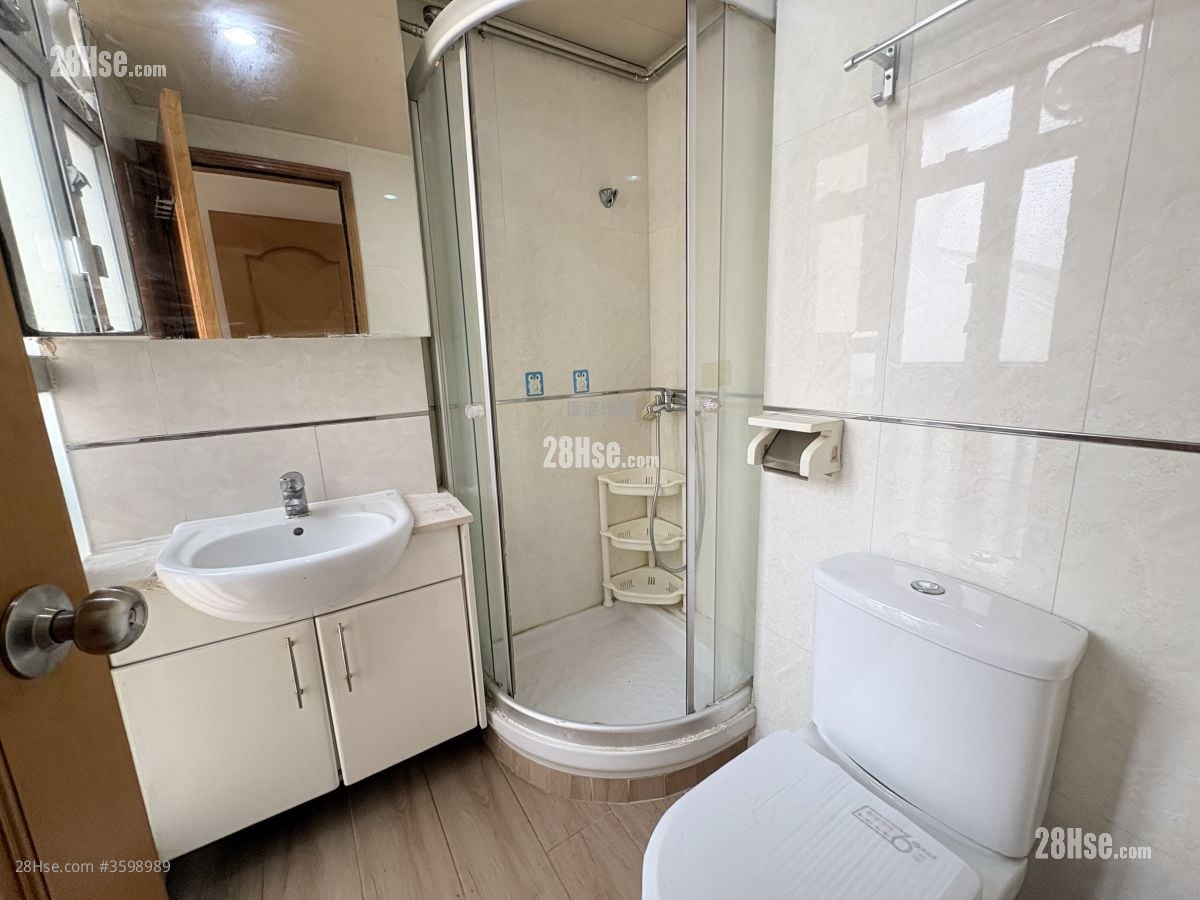 美孚新邨 租盘 3 房 , 2 浴室 640 平方尺