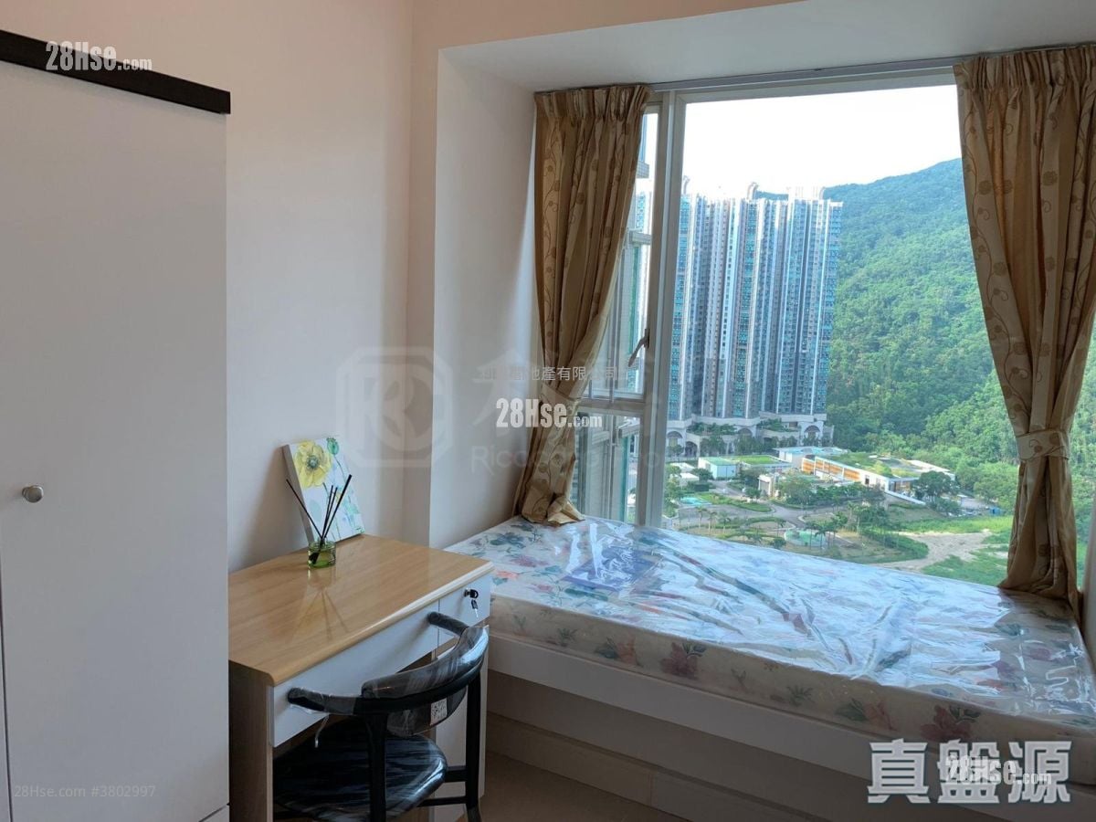 Le Prestige Sell 3 Bedrooms , 2 Bathrooms 728 ft²