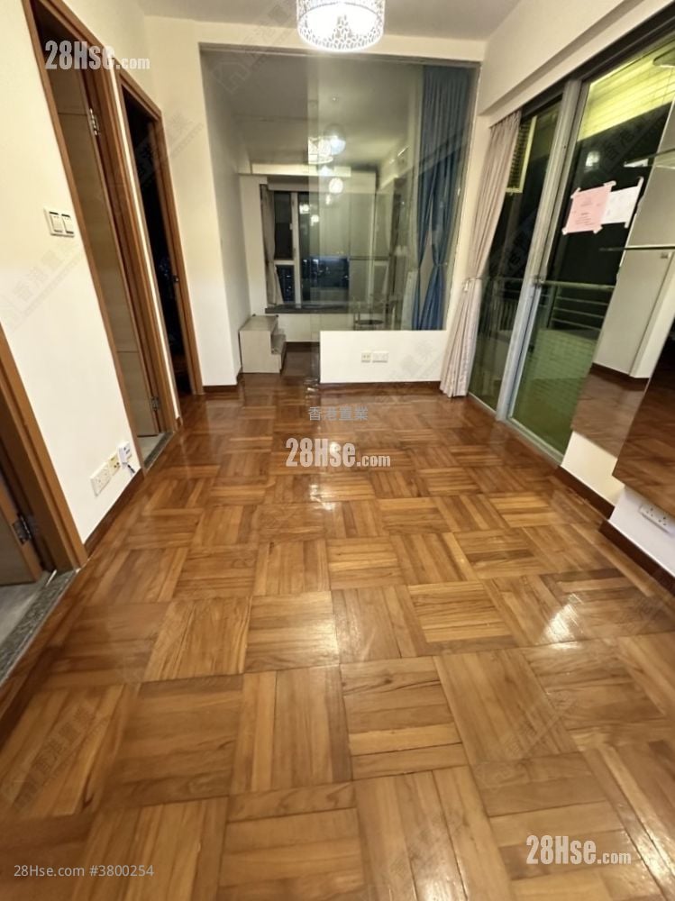 Metro Harbour View Rental 2 Bedrooms 369 ft²