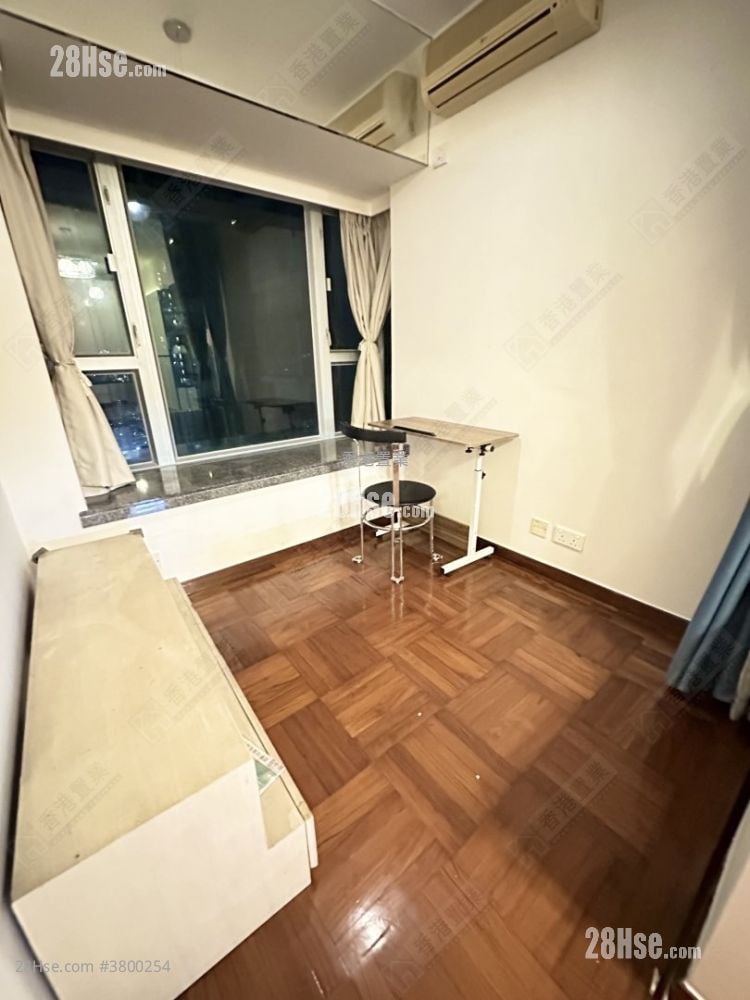 Metro Harbour View Rental 2 Bedrooms 369 ft²