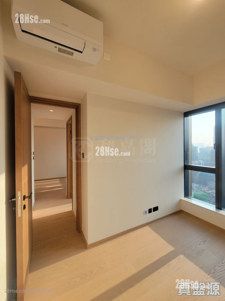 Topside Residence Rental 2 Bedrooms , 1 Bathroom 423 ft²