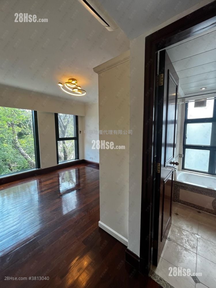 Constellation Cove Sell 3 Bedrooms 2,216 ft²