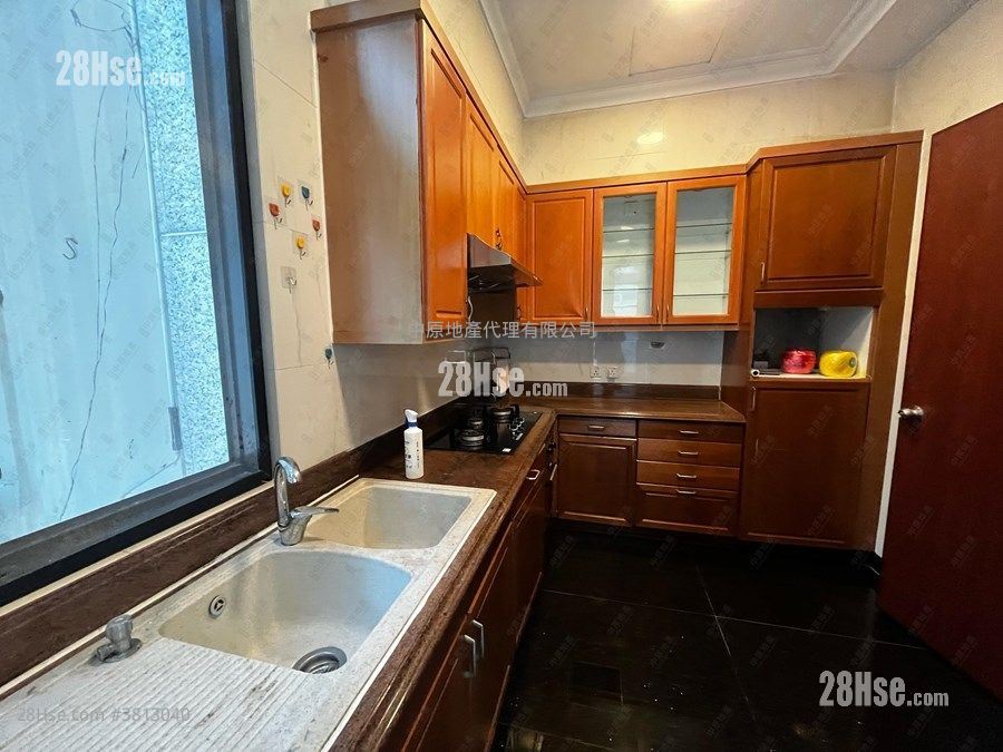 Constellation Cove Sell 3 Bedrooms 2,216 ft²