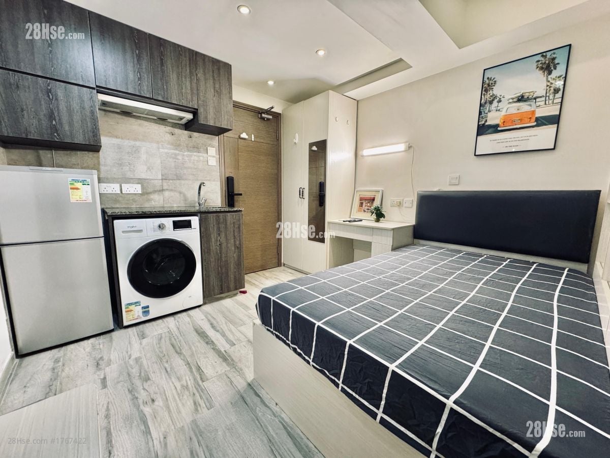 Kingston Building Rental Studio , 1 Bathroom 150 ft²