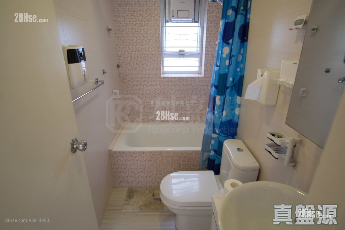 Royal Court Sell 3 Bedrooms , 2 Bathrooms 661 ft²