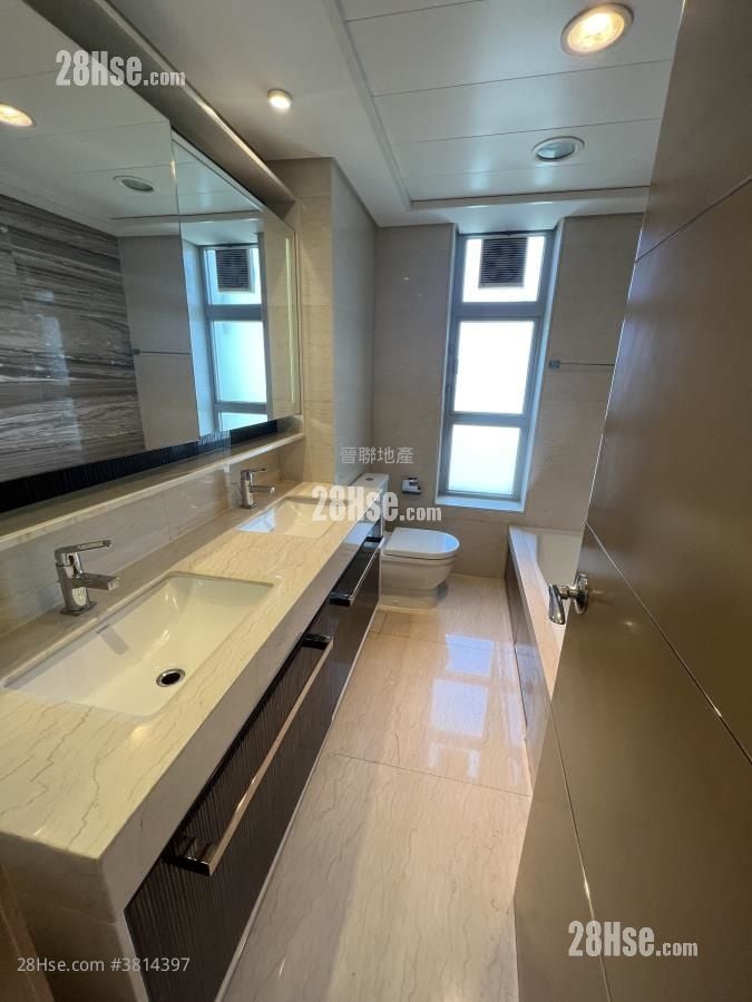 溱岸8号 售盘 4 房 , 3 浴室 1,398 平方尺