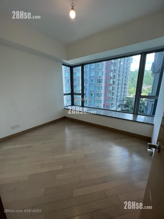 溱岸8号 售盘 4 房 , 3 浴室 1,398 平方尺