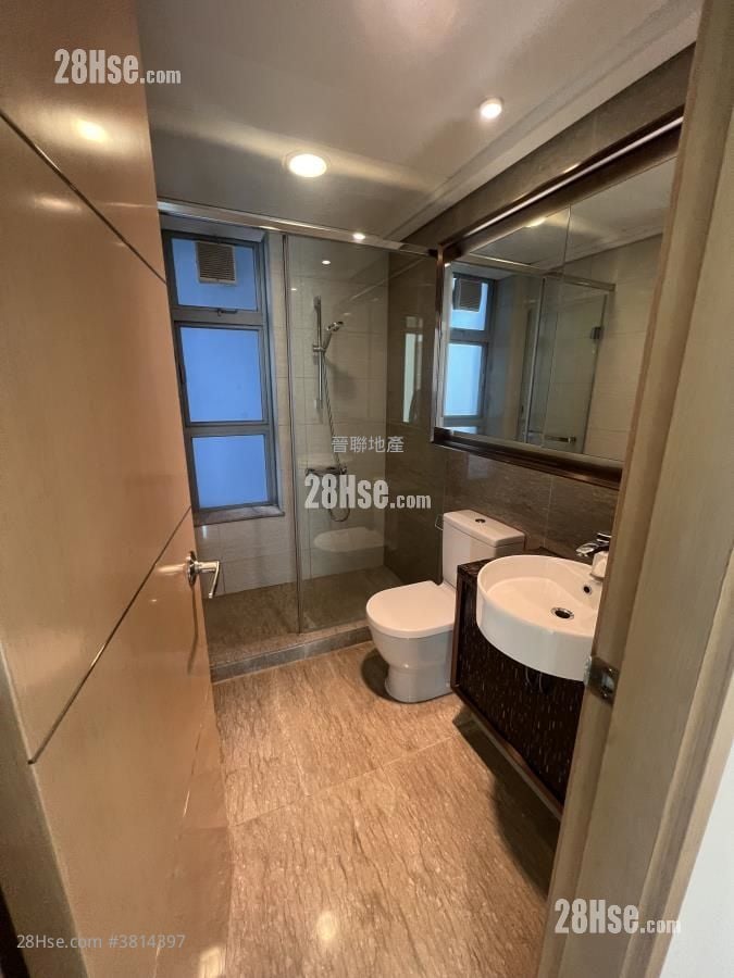 溱岸8号 售盘 4 房 , 3 浴室 1,398 平方尺