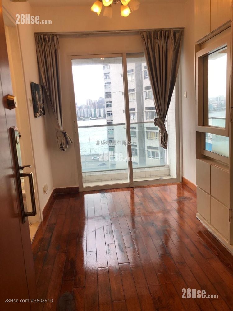 The Harbourside Rental Studio , 1 Bathroom 326 ft²