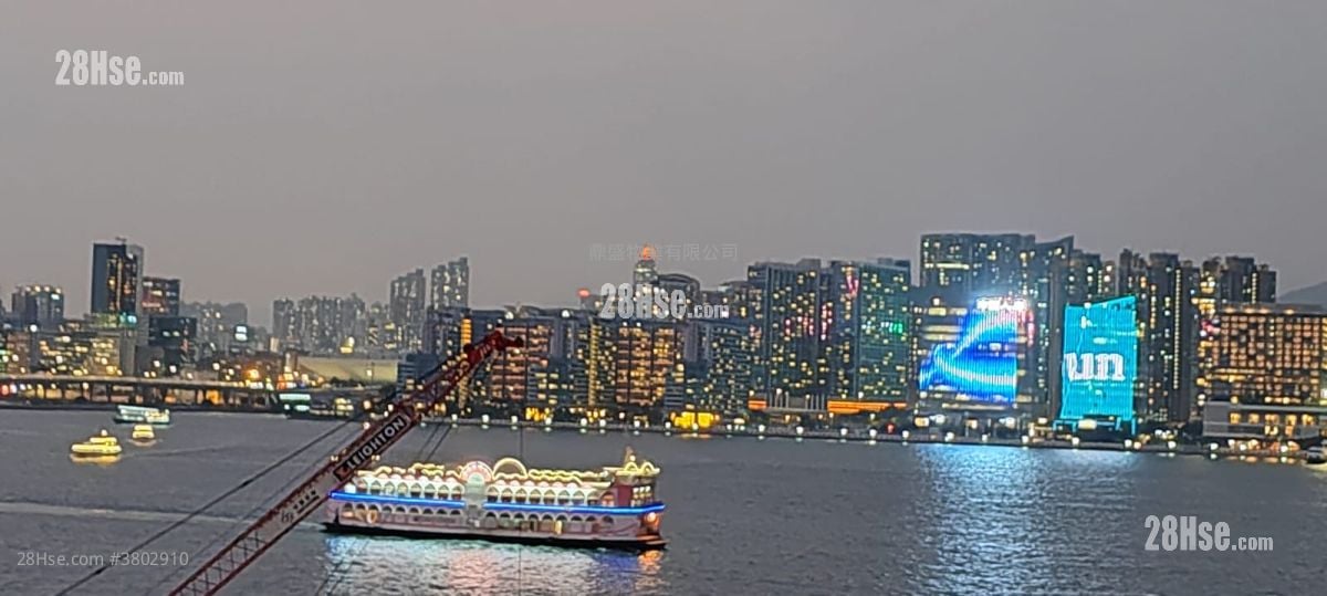 The Harbourside Rental Studio , 1 Bathroom 326 ft²