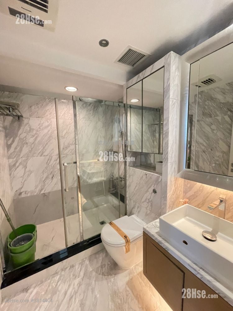 The Beverly Hills Rental 5+ Bedrooms , 3 Bathrooms 2,186 ft²