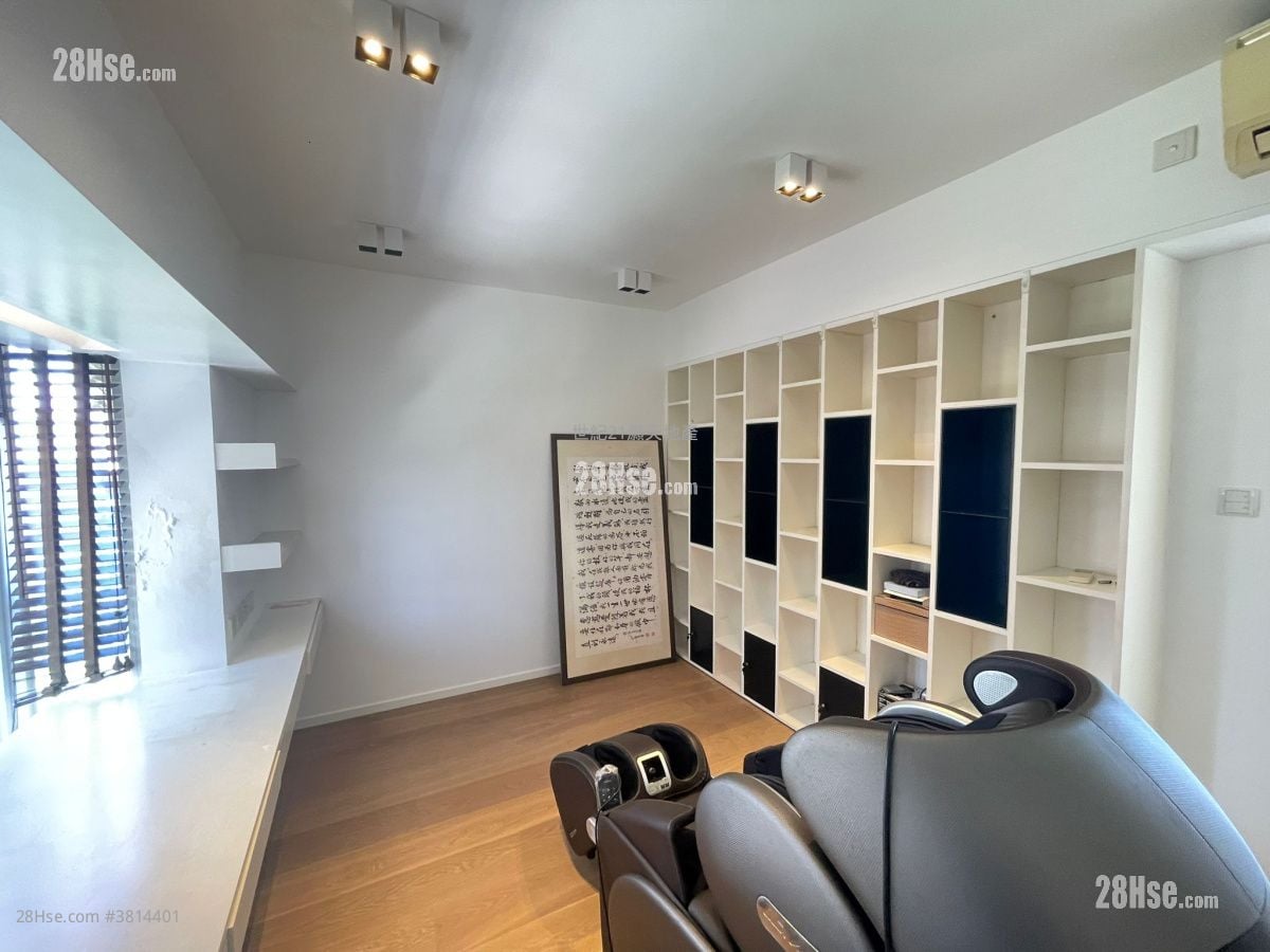 The Beverly Hills Rental 5+ Bedrooms , 3 Bathrooms 2,186 ft²