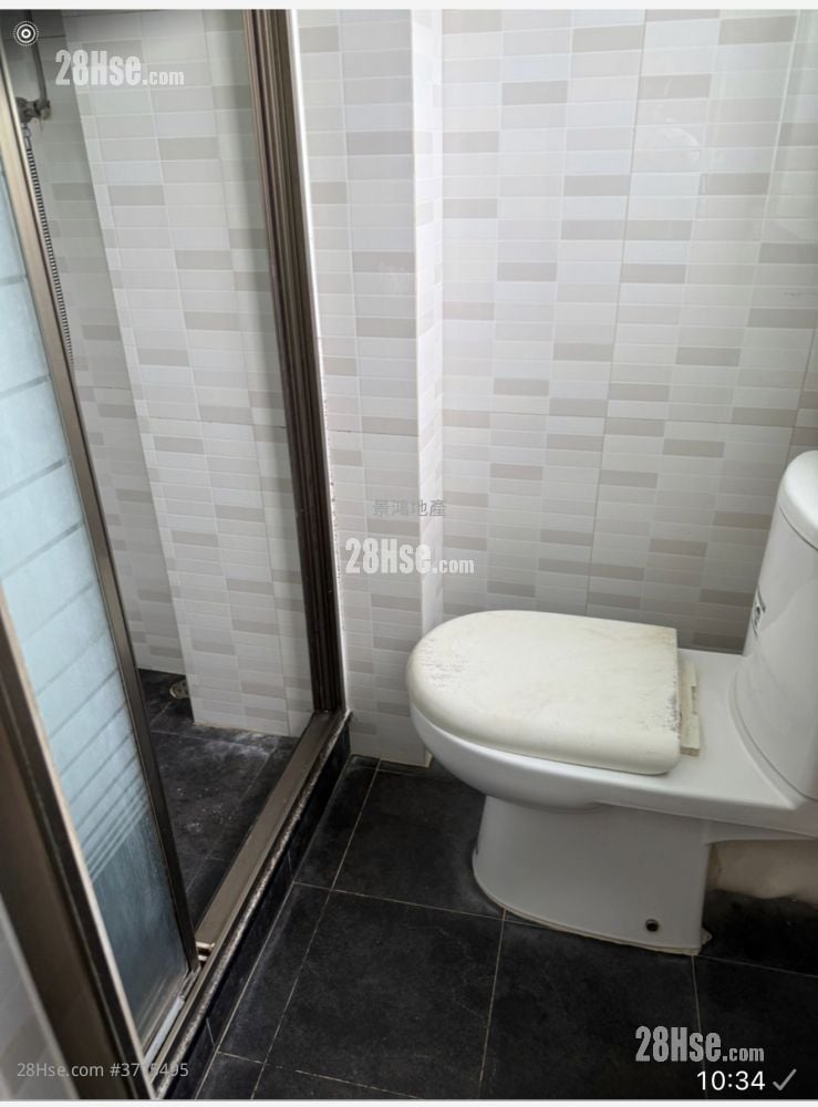 Man Yuen Building Rental 2 Bedrooms , 1 Bathroom 300 ft²