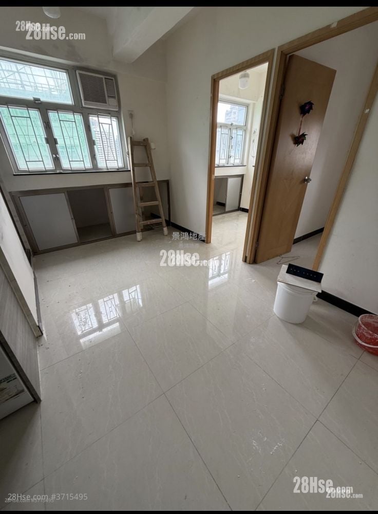 Man Yuen Building Rental 2 Bedrooms , 1 Bathroom 300 ft²