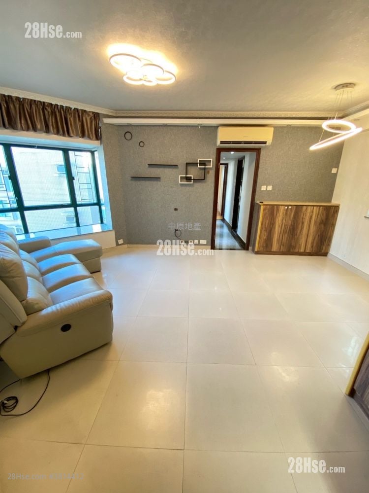 朗晴居 售盘 3 房 739 平方尺