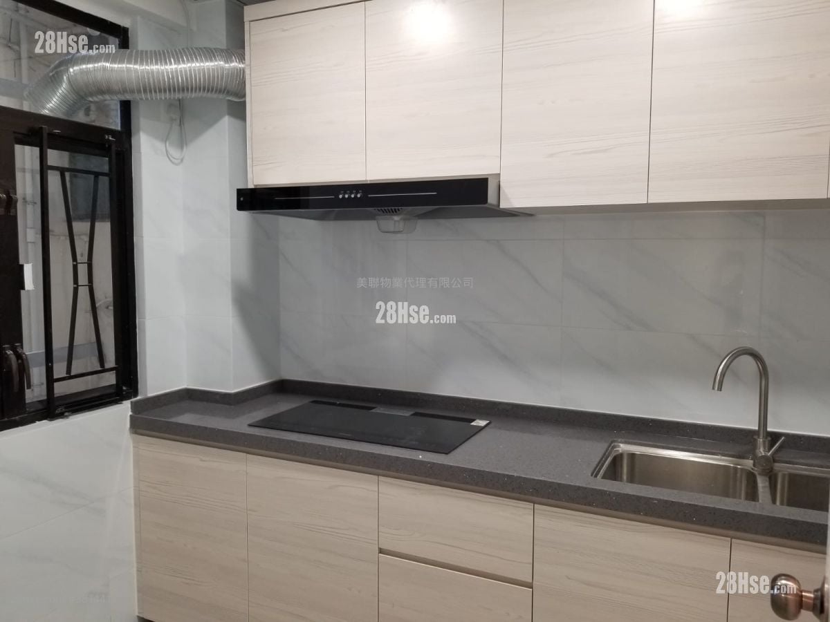 Pokfulam Gardens Rental 3 Bedrooms , 1 Bathroom 702 ft²