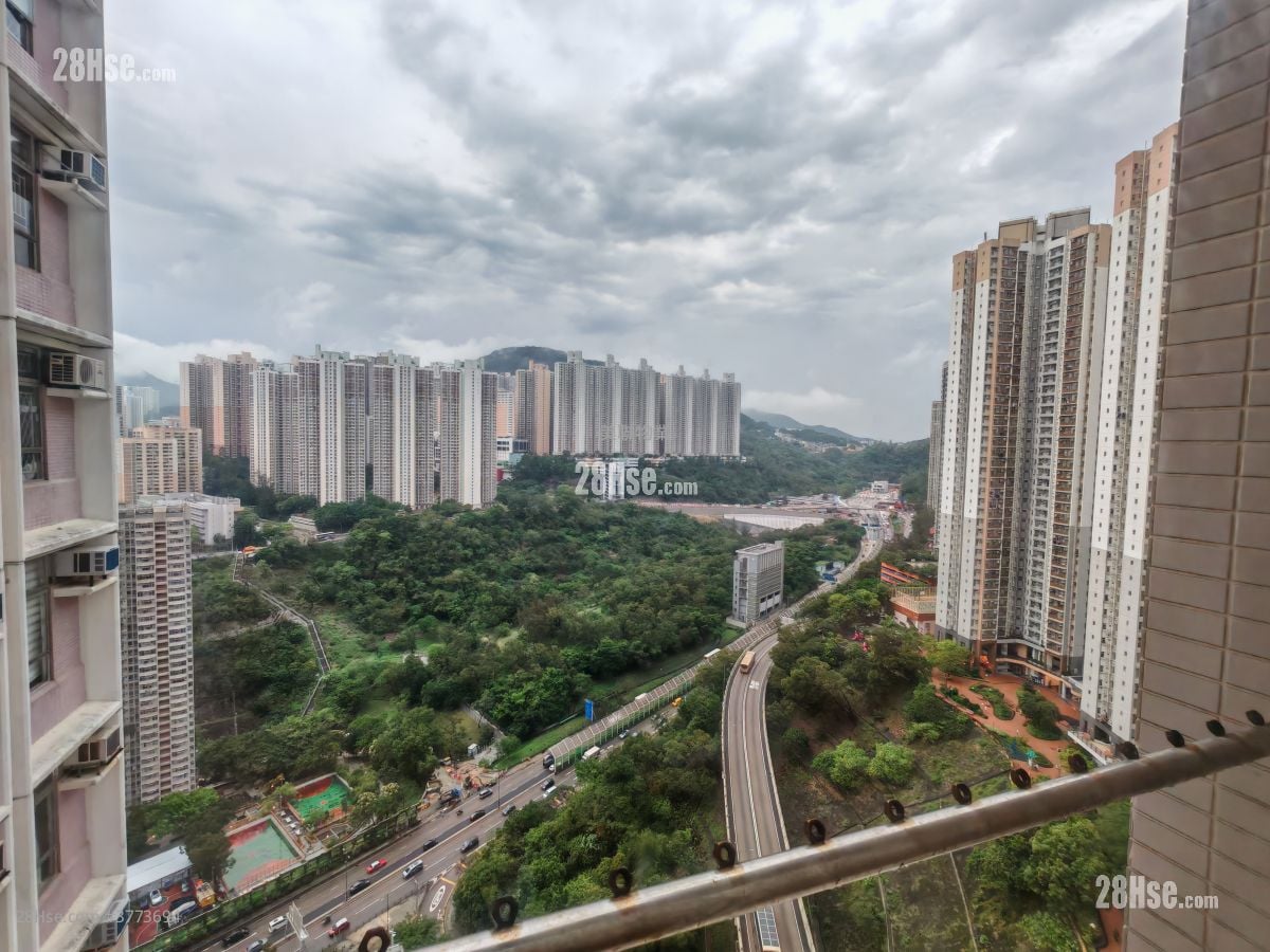 Hong Yat Court Sell 2 Bedrooms , 1 Bathroom 506 ft²