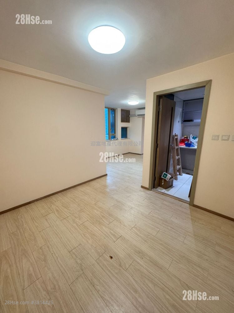 海滨南岸 售盘 3 房 , 2 浴室 590 平方尺