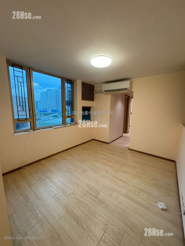 海滨南岸 售盘 3 房 , 2 浴室 590 平方尺