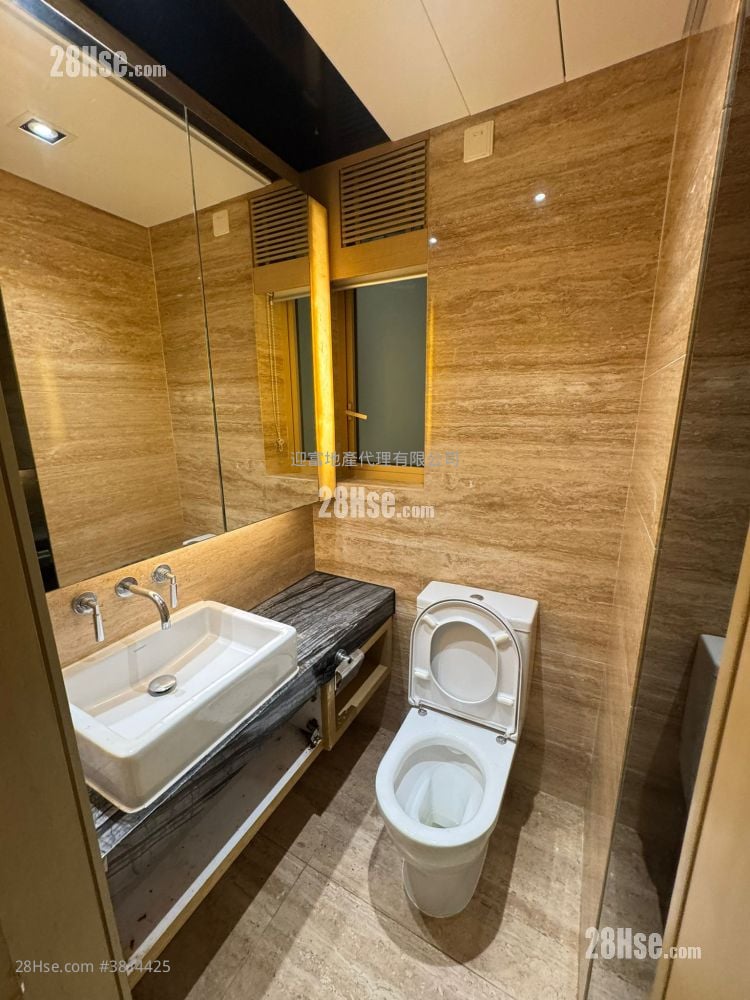 海滨南岸 售盘 3 房 , 2 浴室 590 平方尺