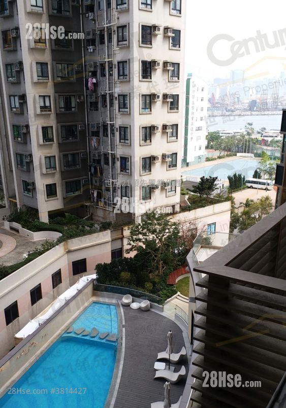 Upper East Sell Studio , 1 Bathroom 194 ft²