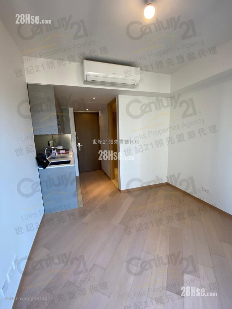 Upper East Sell Studio , 1 Bathroom 194 ft²