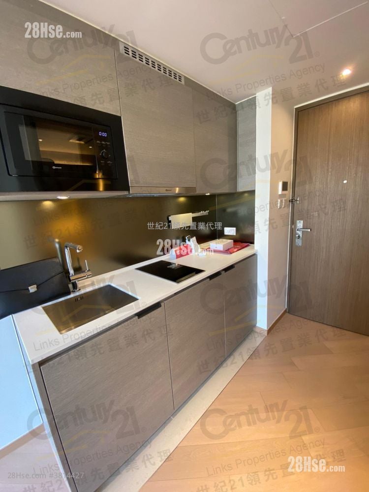 Upper East Sell Studio , 1 Bathroom 194 ft²