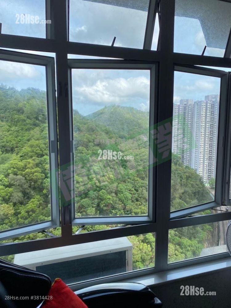 Hong Nga Court Sell 2 Bedrooms , 1 Bathroom 433 ft²