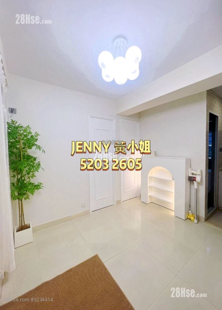 New Man Lee Building Sell 2 Bedrooms , 1 Bathroom 285 ft²